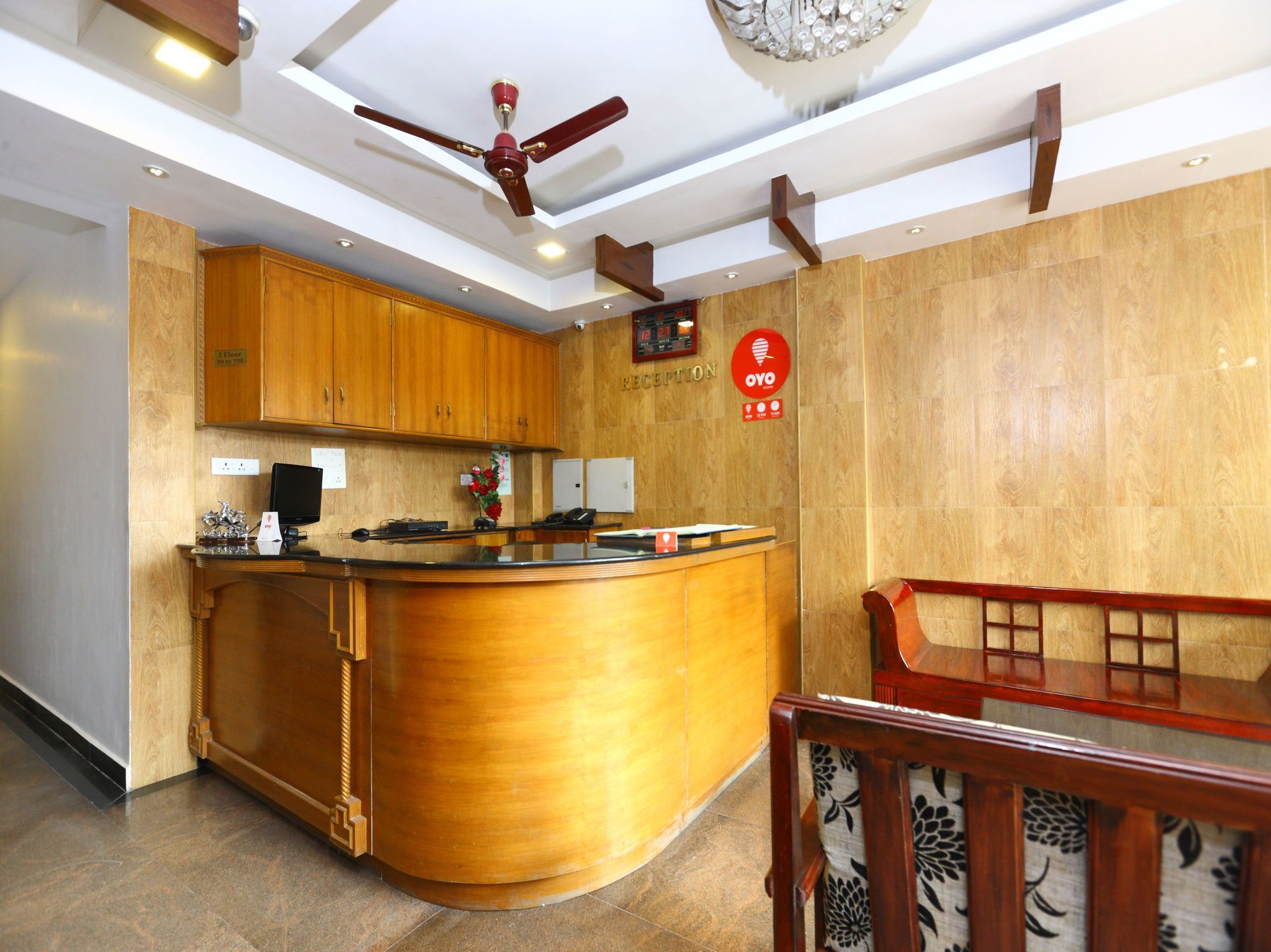 Hotel Oyo 094 Bussy St Prakasam Residency Puducherry Zewnętrze zdjęcie